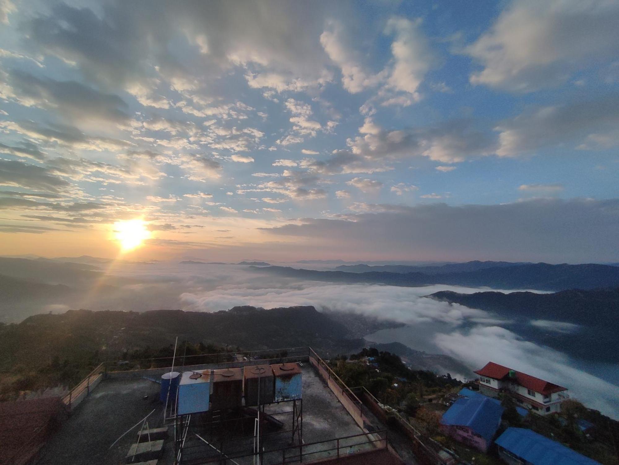 Sarangkot Hotel New Galaxy 博卡拉 外观 照片