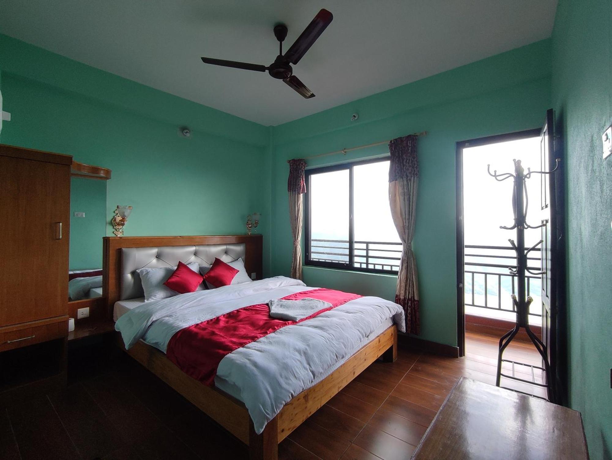 Sarangkot Hotel New Galaxy 博卡拉 外观 照片